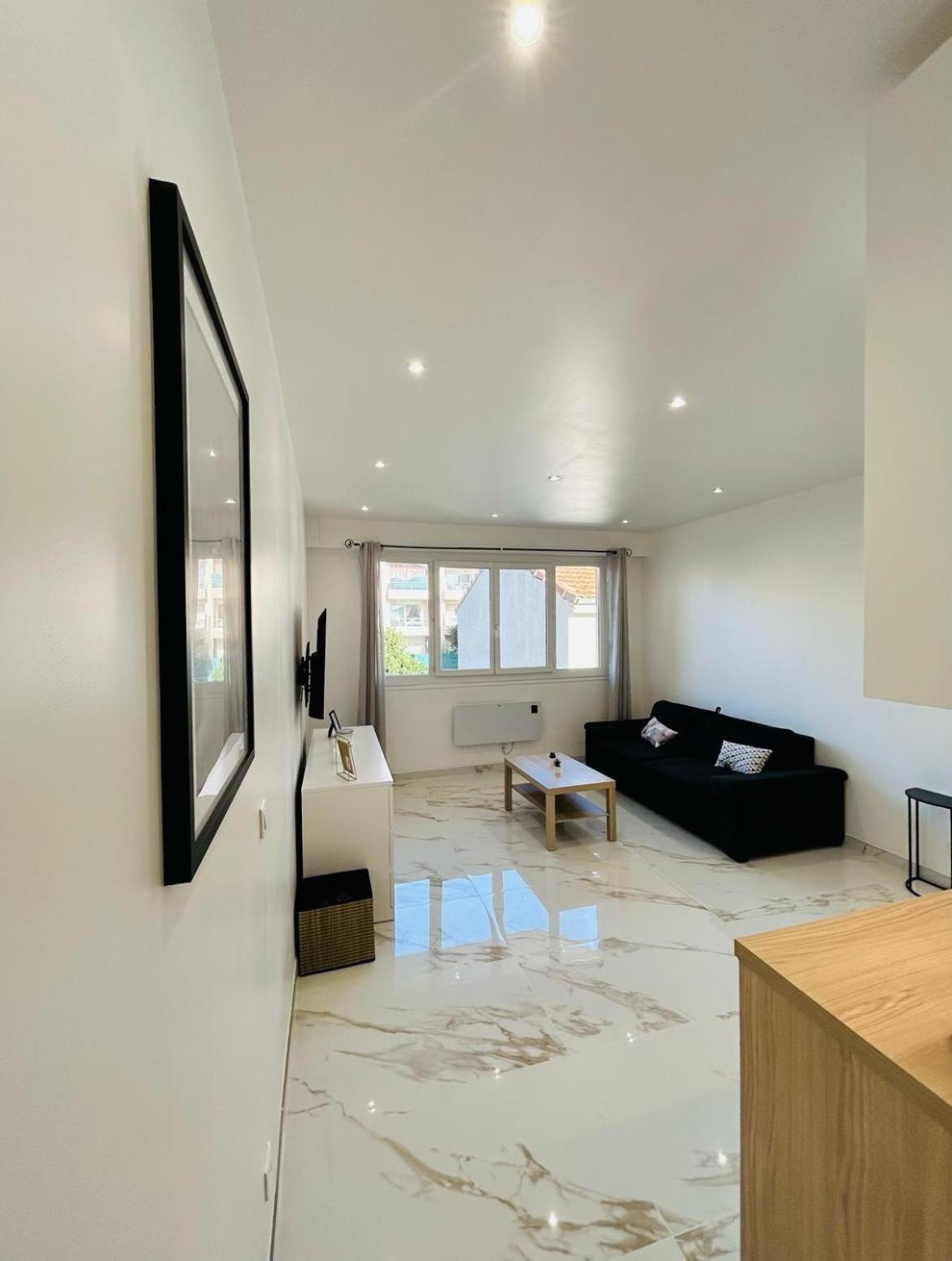 Studio Promenade Des Anglais Apartment Nice Bagian luar foto